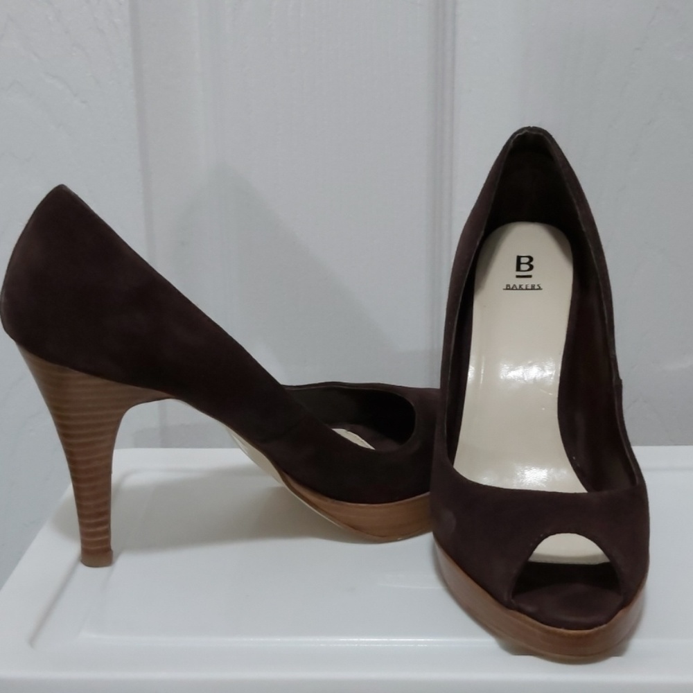 Shoes - Picture 6 of 6
